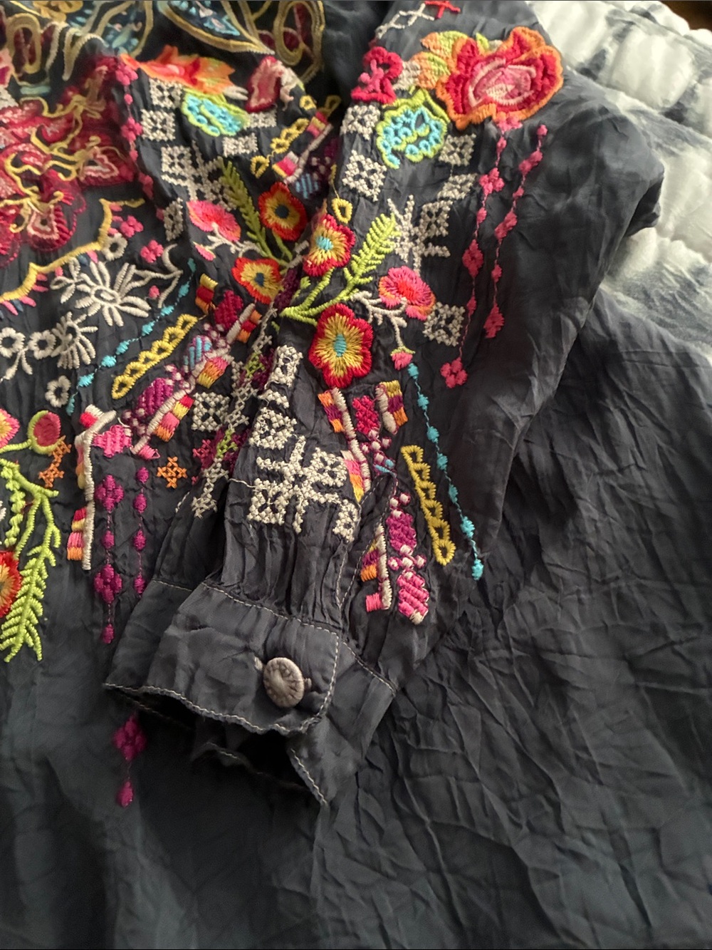 Johnny Was floral cardigan - Picture 5 of 8